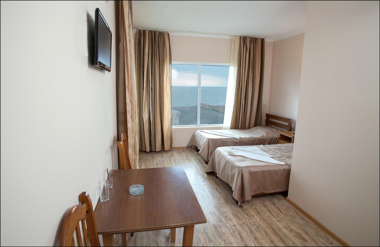 Hotel Premium 乌雷基 外观 照片